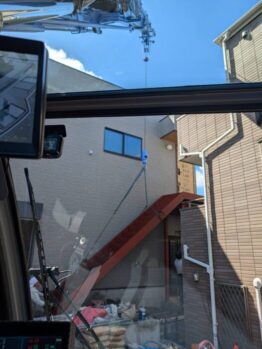 鉄骨階段取り付け