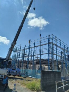 軽量鉄骨建て方