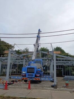 重量鉄骨建て方