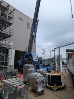 分電盤搬入・キュービクル設置