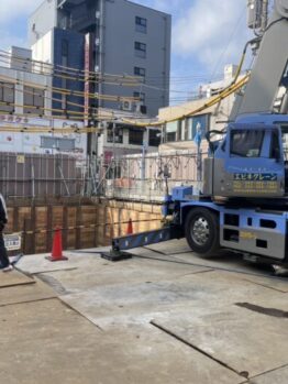 腹起こし取付作業