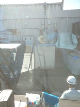 空調室外機揚重