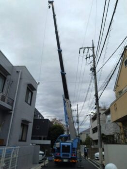 資材搬入