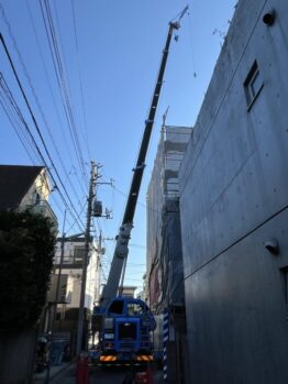 型枠材搬入搬出作業