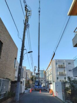 型枠材搬入