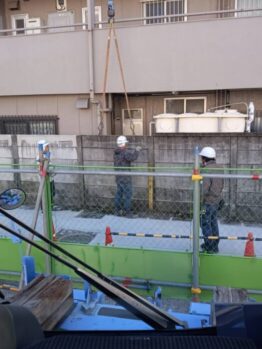 万年塀解体作業