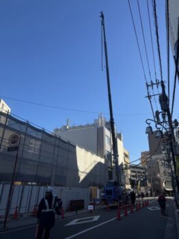 型枠材搬入