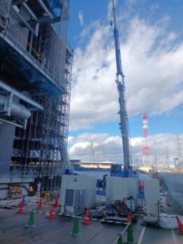 空調室外機揚重作業