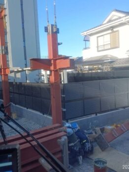 重量鉄骨建て方作業