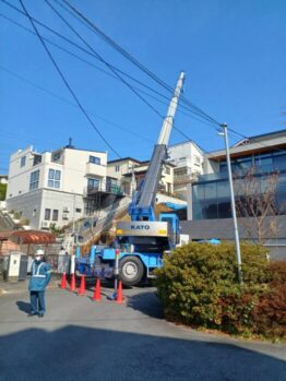 ユンボ揚重
