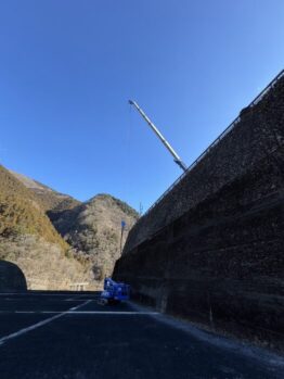 高所作業車・足場材搬入