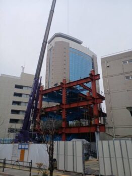 足場材搬入