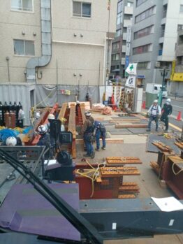 重量鉄骨建て方