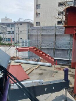 重量鉄骨建て方