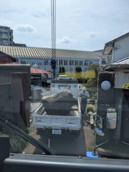 石搬出