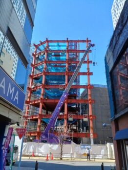 重量鉄骨建て方作業