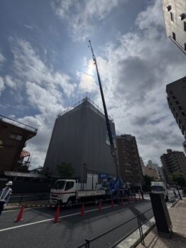 足場材搬入作業