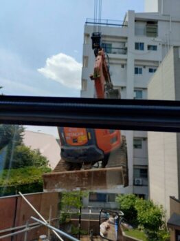 残土搬出・ユンボ搬出作業