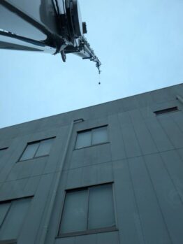 空調室外機揚重