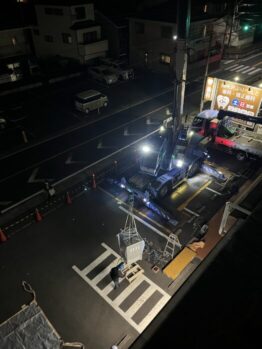 電源箱搬入及び鉄板養生施工撤去