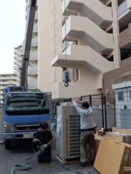 空調室外機揚重