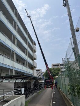スタンション搬入及び鉄板養生施工撤去作業