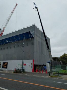 型枠材搬入