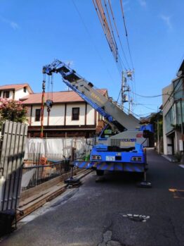 型枠材搬入