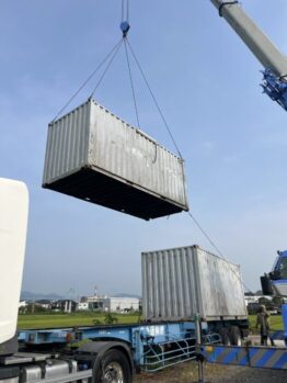 コンテナ搬出作業