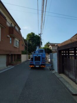 型枠材搬入
