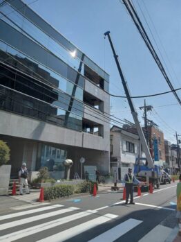 ガラス交換作業
