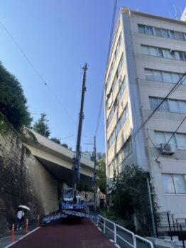 グランドピアノ揚重