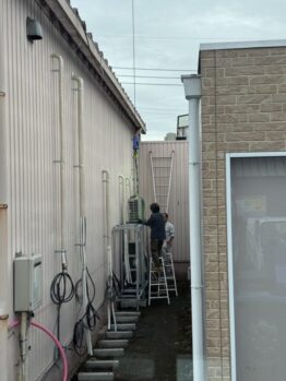 空調室外機揚重