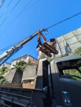ユンボ揚重