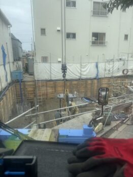 ユンボ搬出