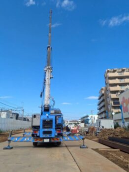 タワークレーンベース取付作業