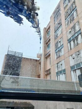 太陽光パネル搬入