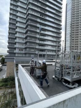 ゴンドラ搬入及び養生施工作業