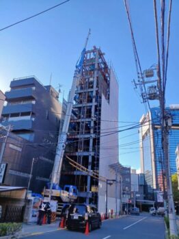 足場材搬入作業