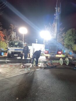 アンテナ支柱建込作業