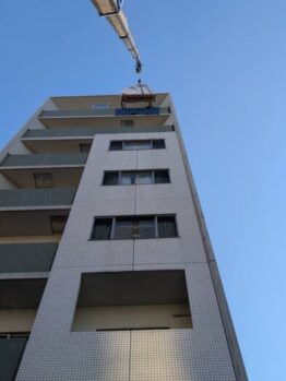 グランドピアノ揚重