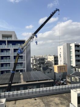 太陽光パネル揚重