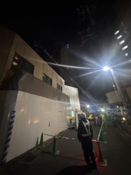 空調室外機搬出