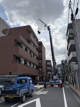 アンテナ材搬入