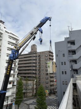 空調室外機揚重