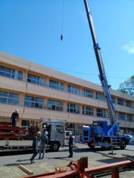 重量鉄骨建て方作業