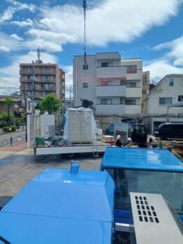キュービクル搬入