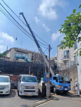 型枠材搬入