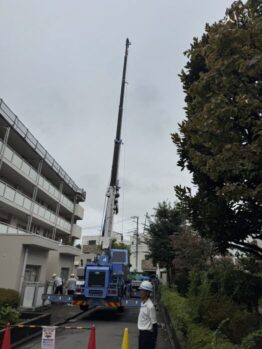 資材搬入作業