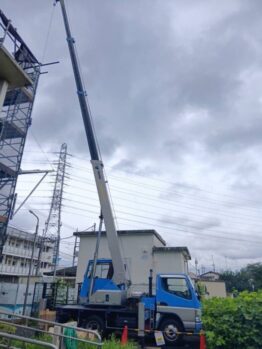 笠木搬入及び養生施工撤去作業